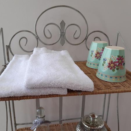 Les Fontenottes Bed and Breakfast Besançon Esterno foto